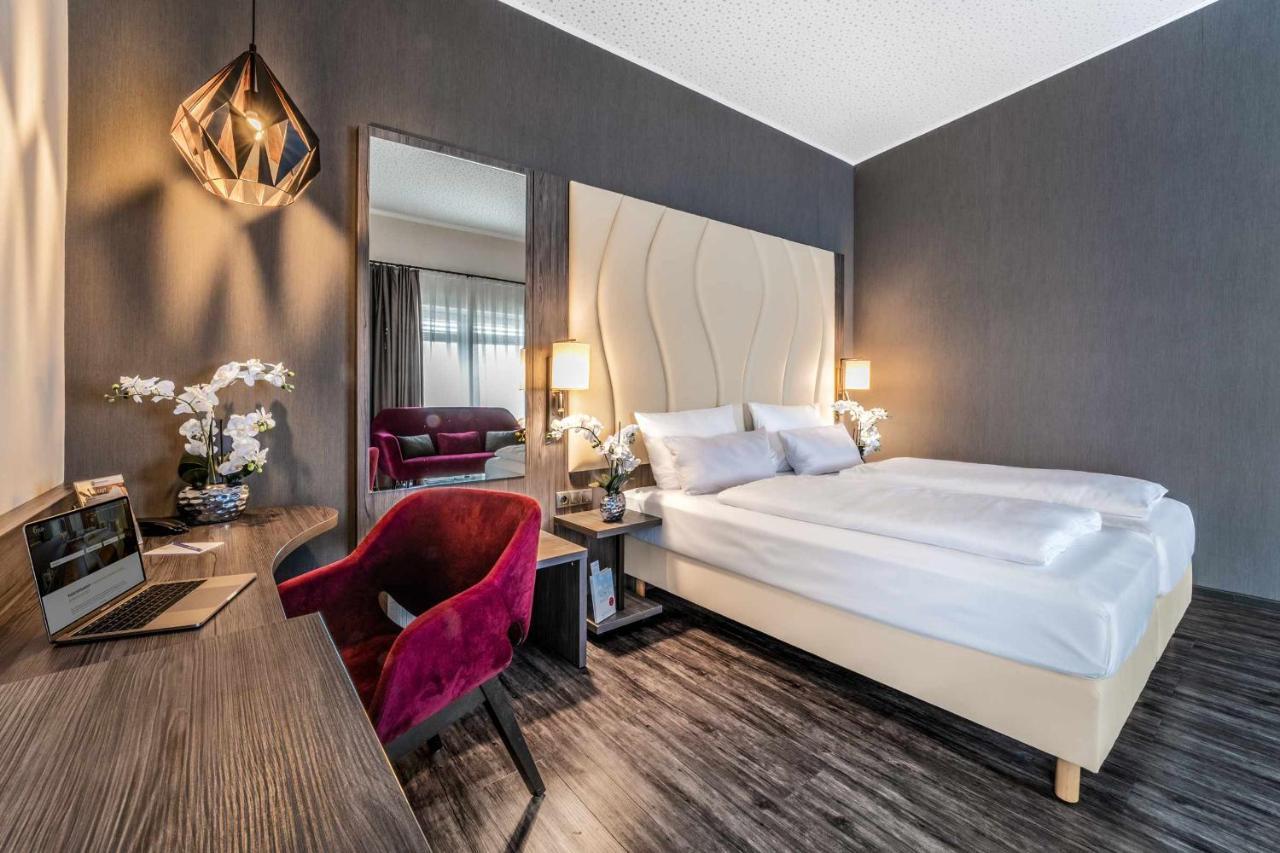 Plaza Inn هايلبرون المظهر الخارجي الصورة