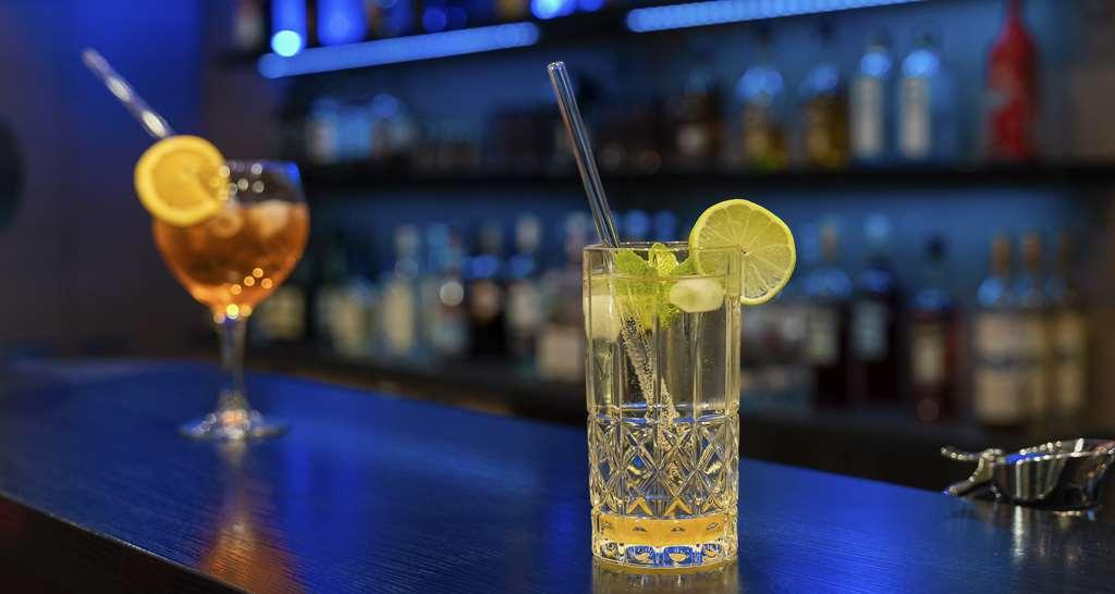 Plaza Inn هايلبرون المطعم الصورة