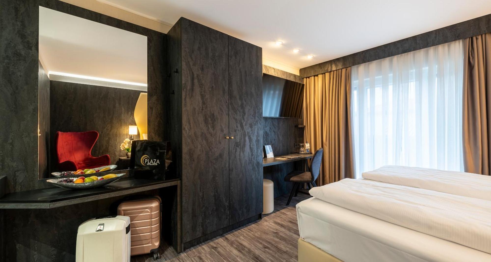Plaza Inn هايلبرون المظهر الخارجي الصورة